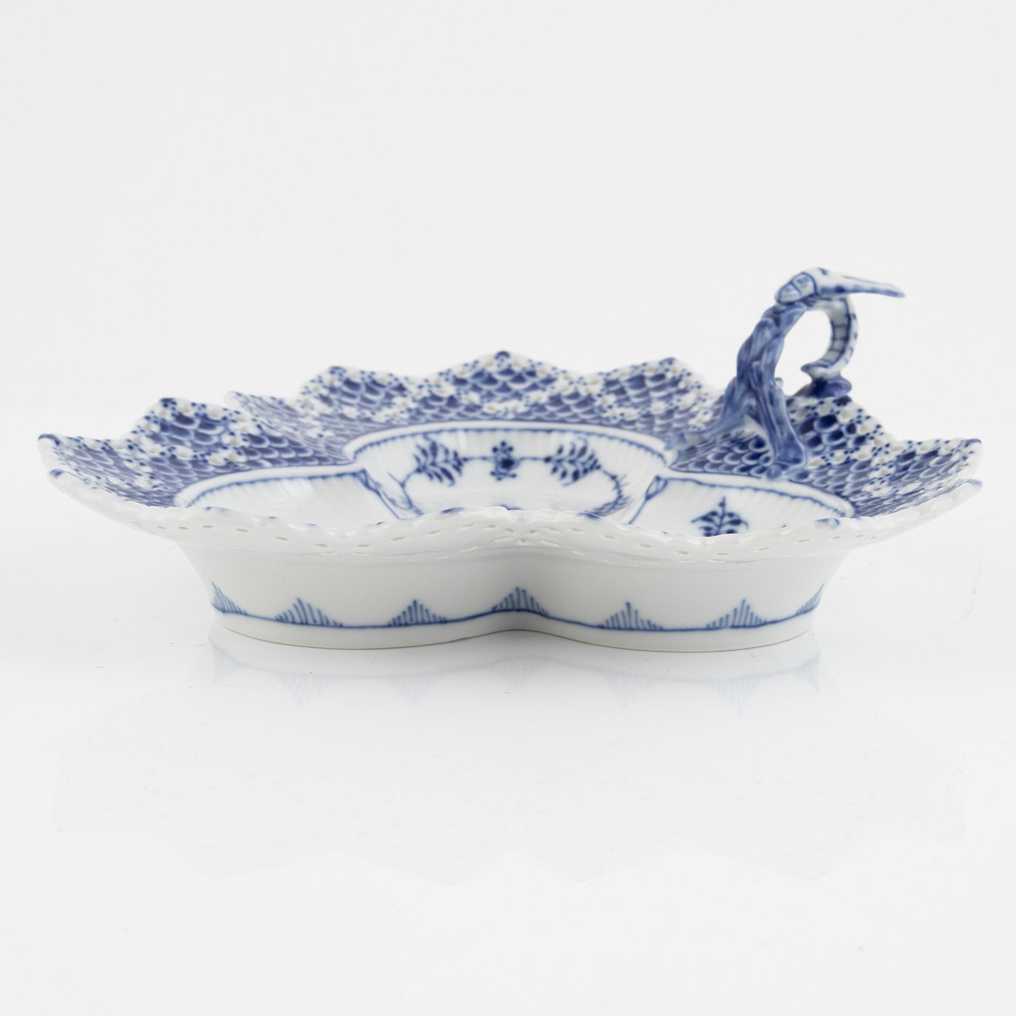 A 'Musselmalet' full-lace porcelain serving dish, Royal Copenhagen, Denmark 1979-1983.