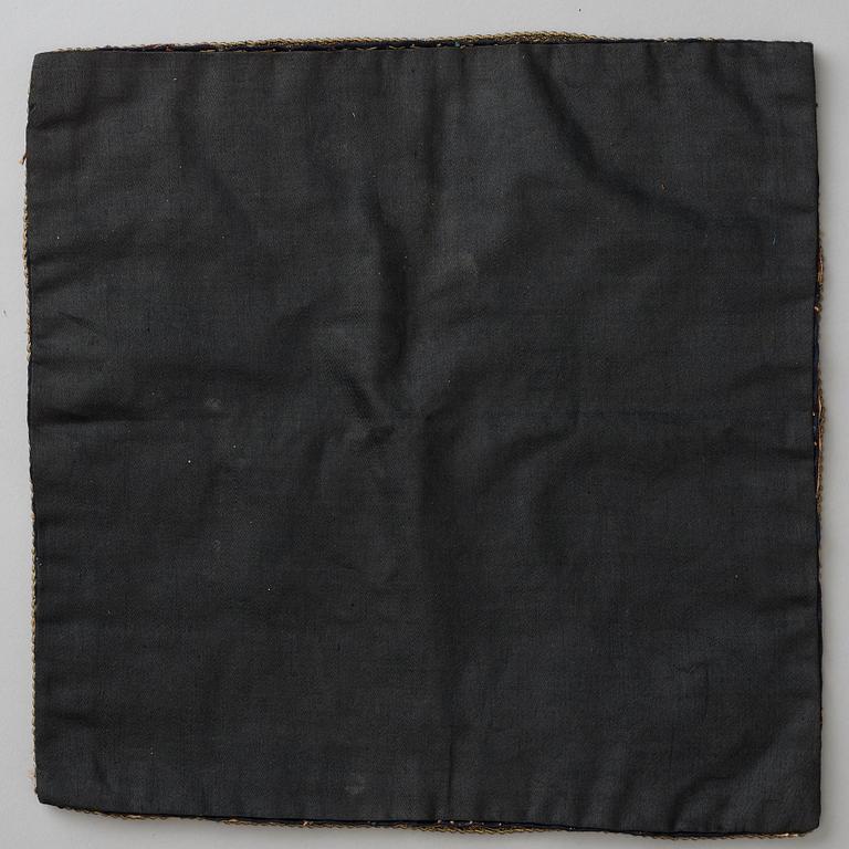 An insigia badge for a fifth rank military official, Buzi, 19th Century.