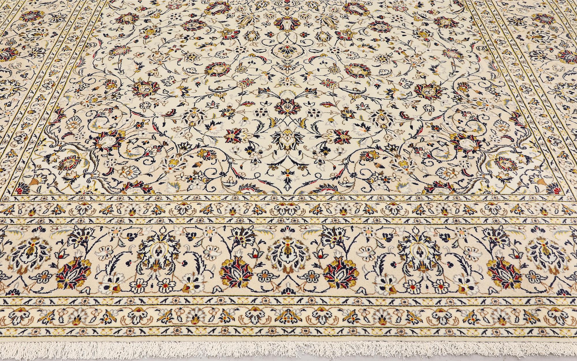 A Keshan carpet, approx. 404 x 295 cm.