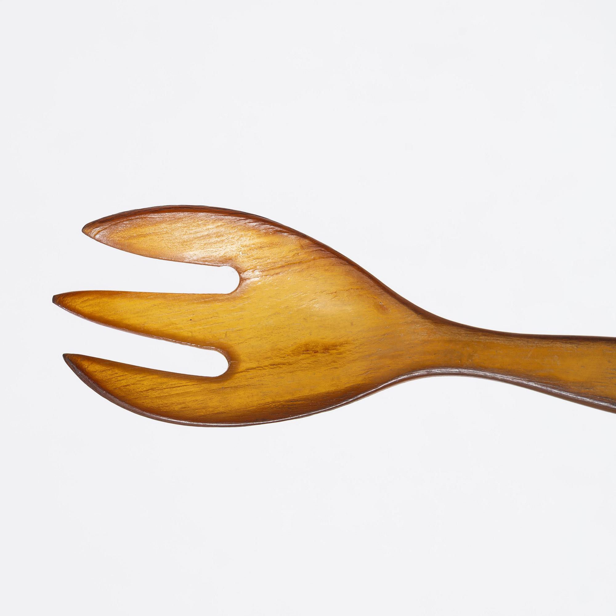 Johan Rohde, a par of silver serving utensils, 'Dronning/ Acanthus', Georg Jensen, Denmark 1927.