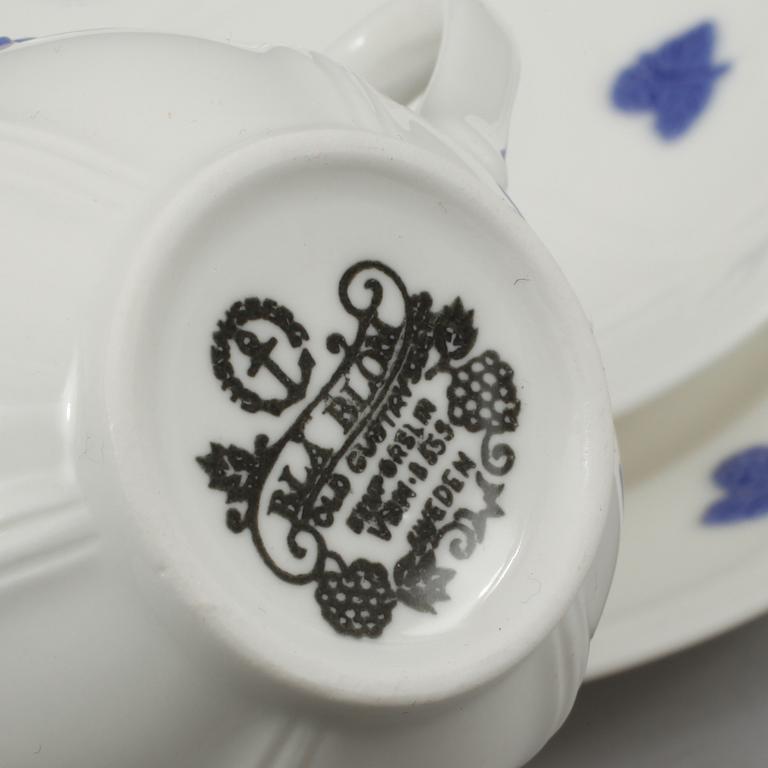 KAFFESERVIS, 40 delar, porslin, "Blå Blom", Gustavsberg, 1900-talets andra hälft.