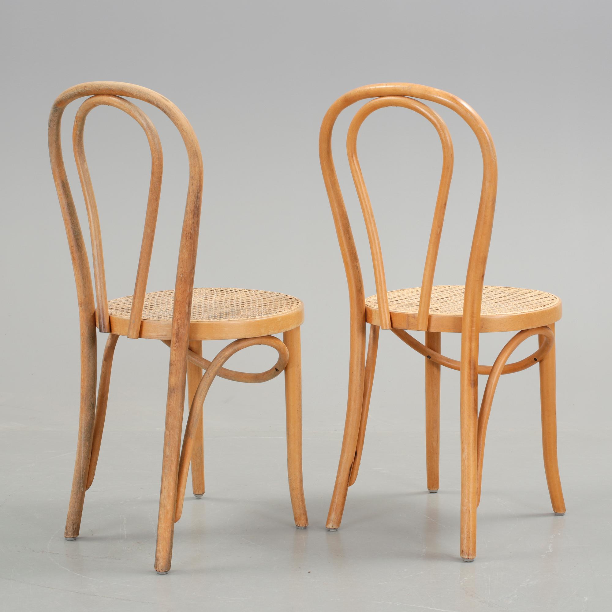 STOLAR, ett par, Thonet-typ, 1900-talets början.