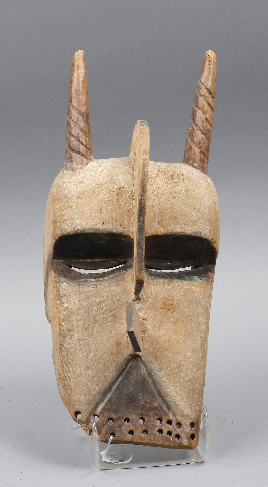 DANSMASKER, 2 st, Afrika.