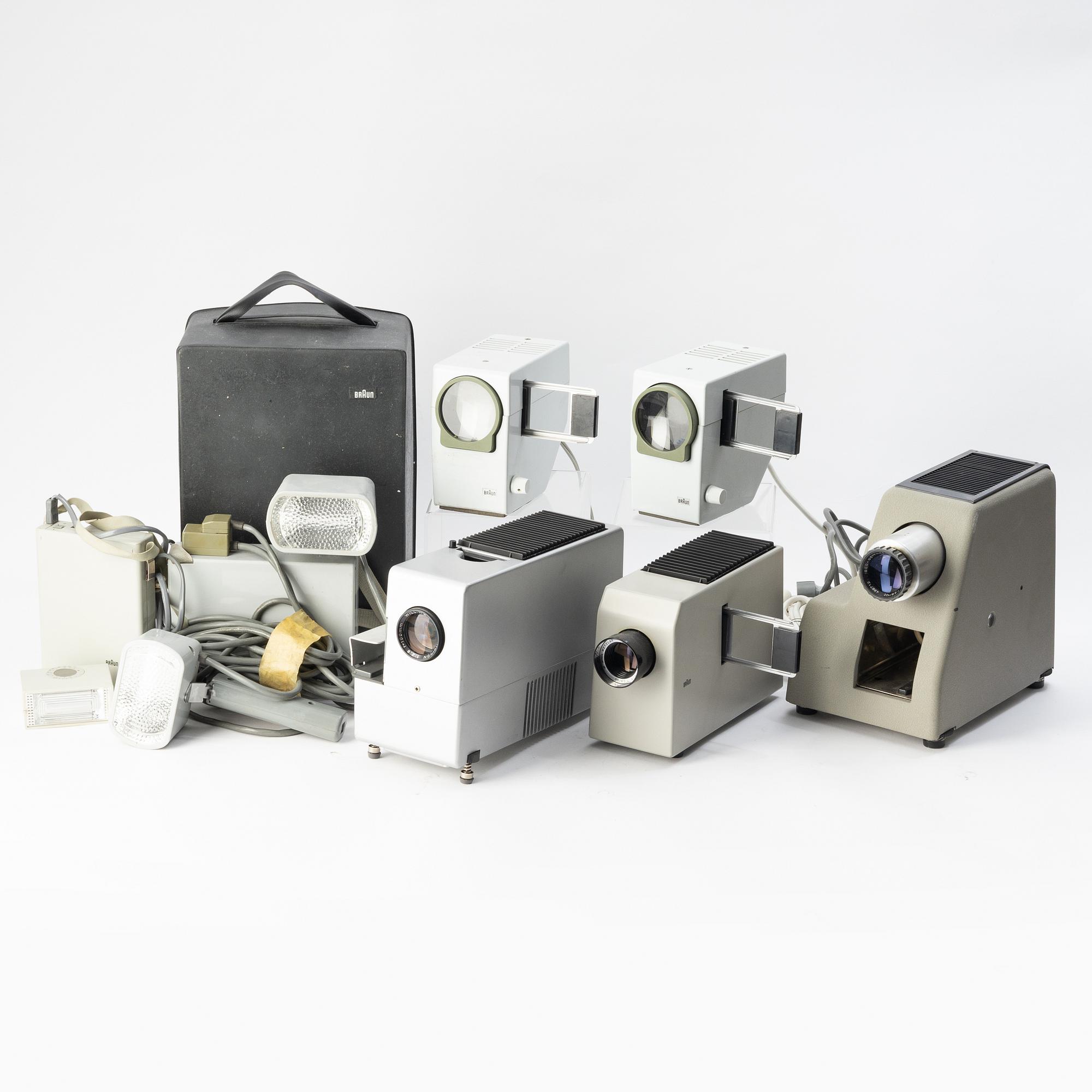 Dieter Rams, Robert Oberheim et al, 6 projectors and two flash lights, Braun. - Bukowskis Dieter Rams, Robert Oberheim et al, 6 projectors and two flash lights, Braun. - Bukowskis