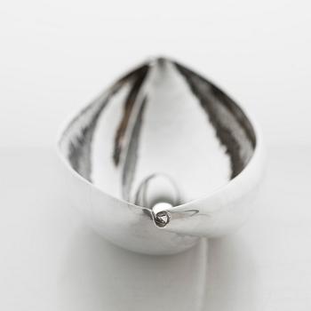 Tapio Wirkkala, silver bowl TW 9, Kultakeskus, Hämeenlinna, Finland 1957.