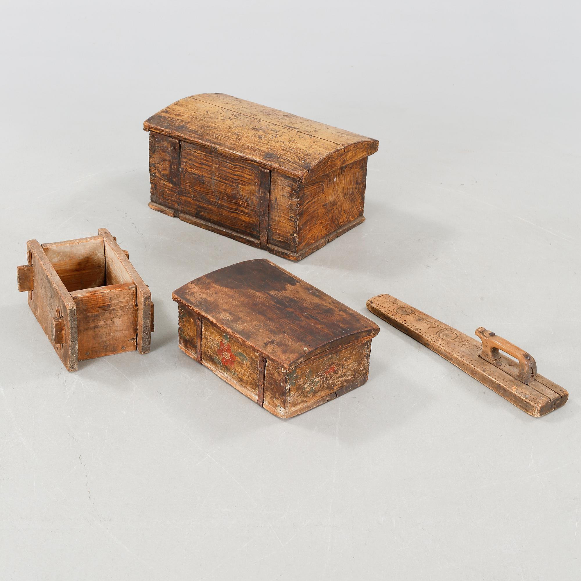 Four handicrrafted items from the 19th century.