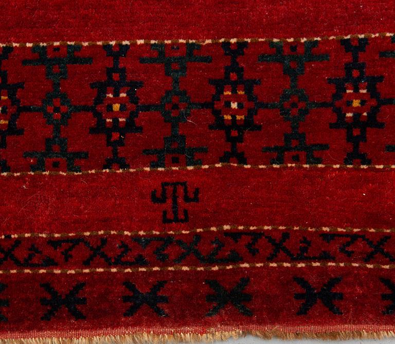 CHUVAL, antik Kirgiz/Turkmen, ca 115,5 x 209-211 cm (samt kortsidorna med ca 0,5-1 cm slätväv).