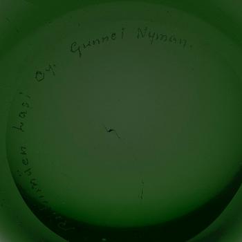 GUNNEL NYMAN, VAS. Snäckan. Signerad Riihimäen lasi Oy Gunnel Nyman.