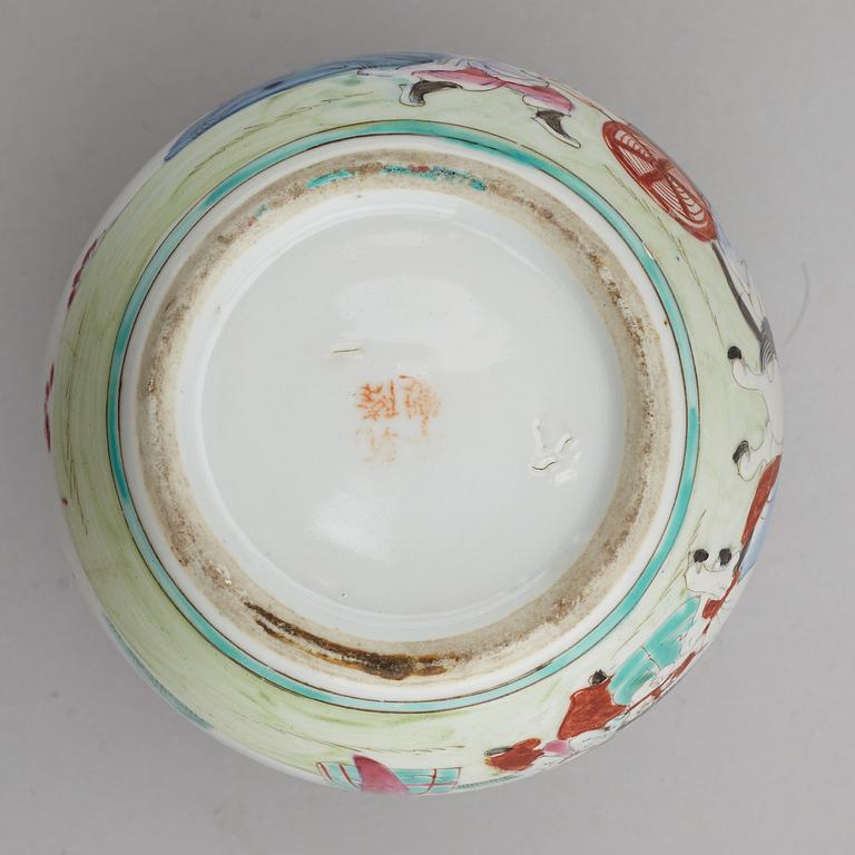 A set of Chinese porcelain, 19/20 Century.