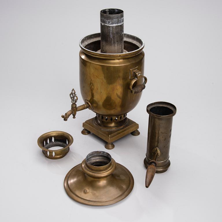 SAMOVAR, mässing, stämplad, Ryssland, sekelskiftet 1800/1900-tal.