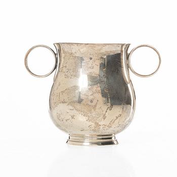 Bägare, s.k. "Loving Cup", silver, London, England, 1911.