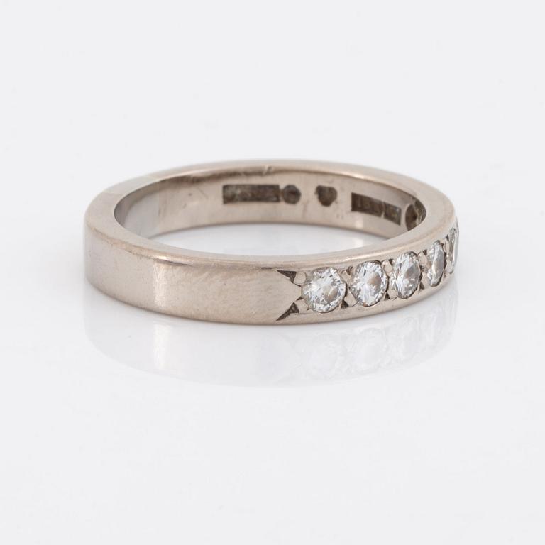 Brilliant cut diamond ring.