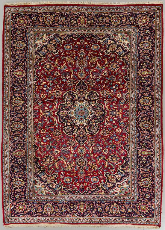 A semiantique Keshan carpet ca 297 x 210 cm.