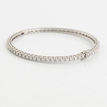 White gold bracelet with brilliant-cut diamonds.