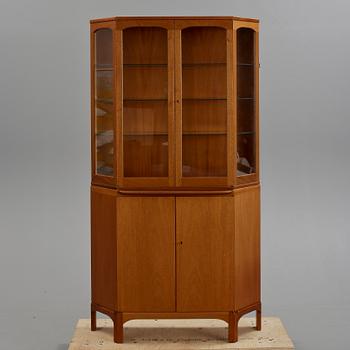 SKÅP, "Undantaget", Carl Malmsten, Åfors Möbelfabrik AB, 1900-talets andra hälft.