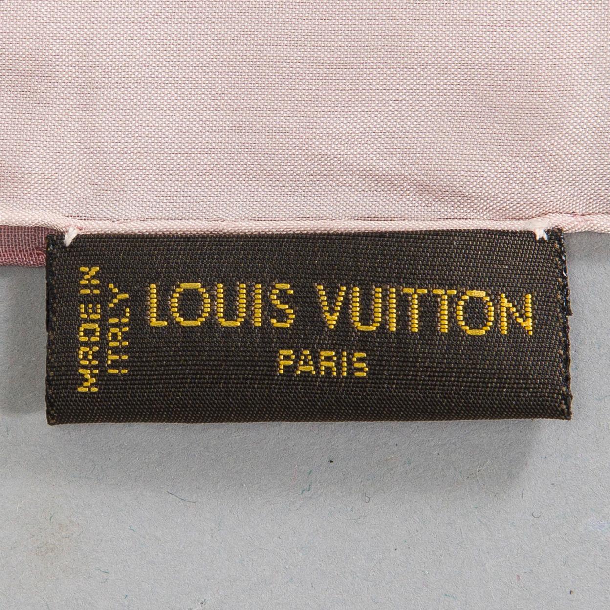Louis Vuitton, scarf.