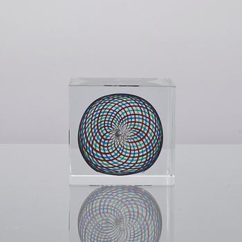 ÅRSKUB, glas, signerad Oiva Toikka, Notsjö 1994, numrerad 614/2000.