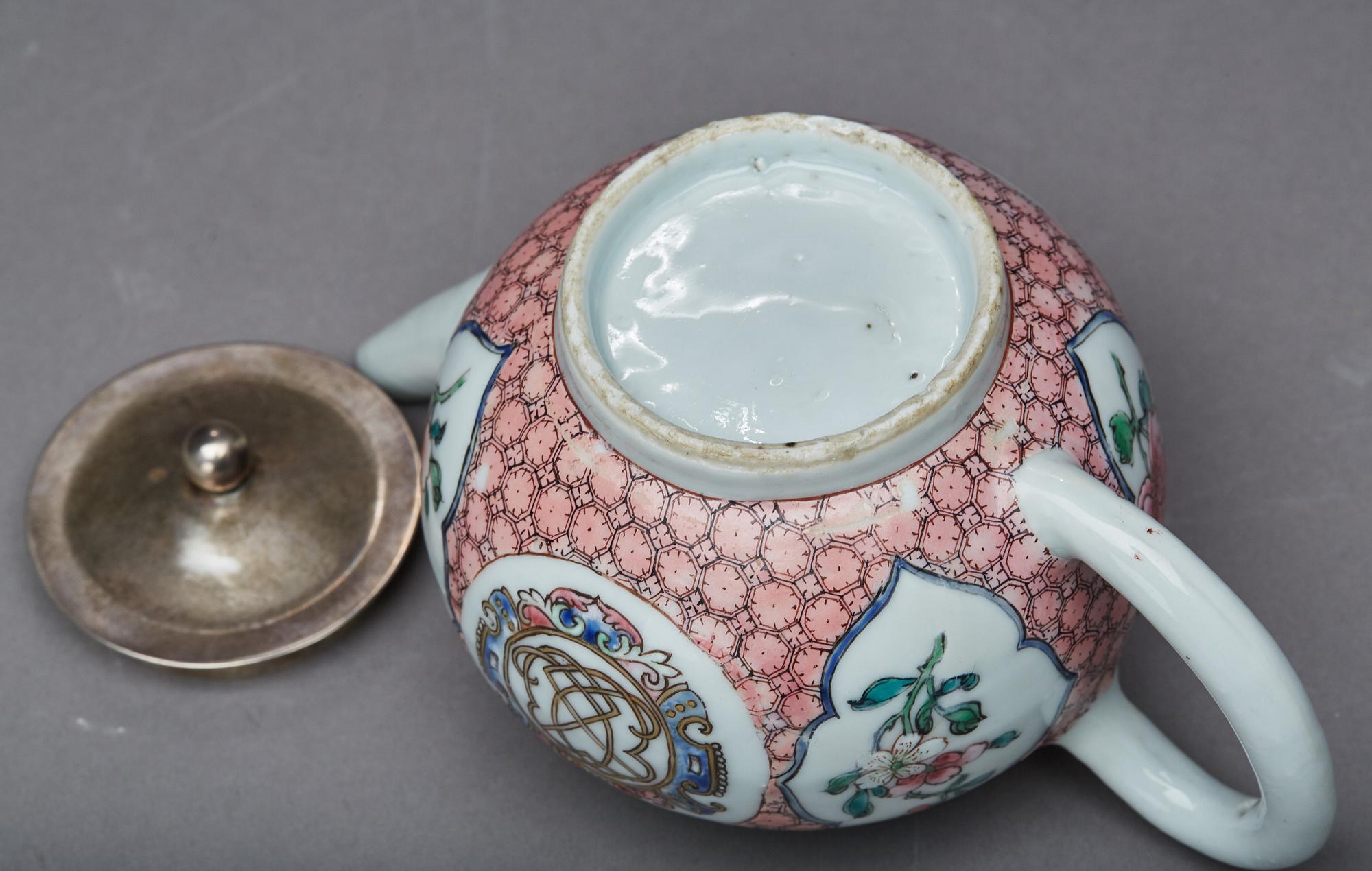 TEKANNA, porslin, Kina, Qianlong (1736-1795).