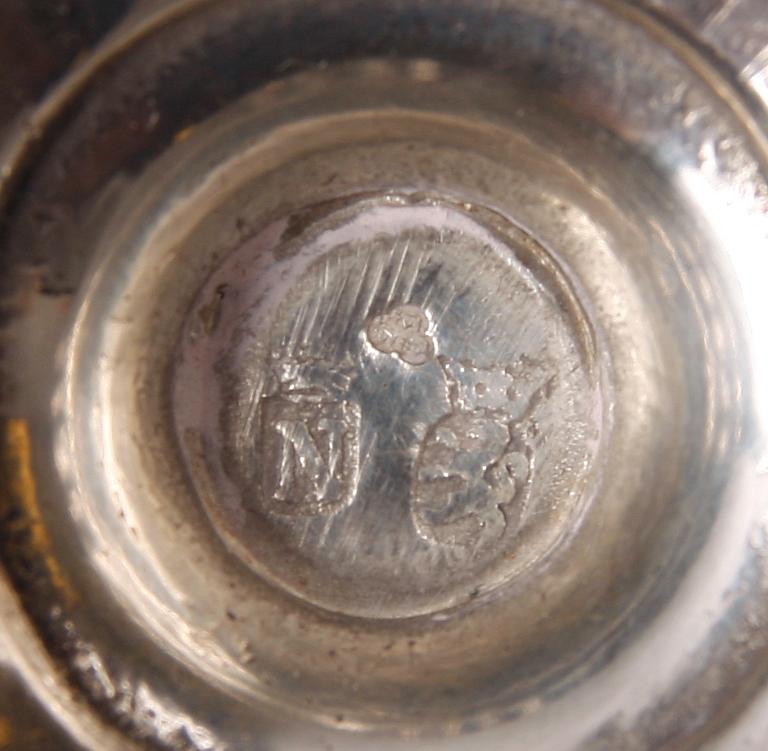 KANNA SAMT SALTKAR, silver, Tyskland/Holland. 1800-tal.