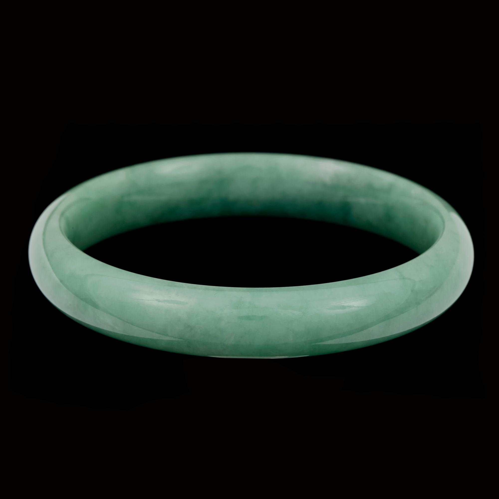ARMRING, jade. Vikt ca31g.