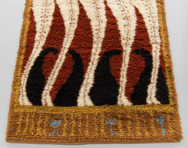 Akseli Gallen-Kallela, ryarug for Friends of Finnish Handicraft. Circa 195 x 120 cm.