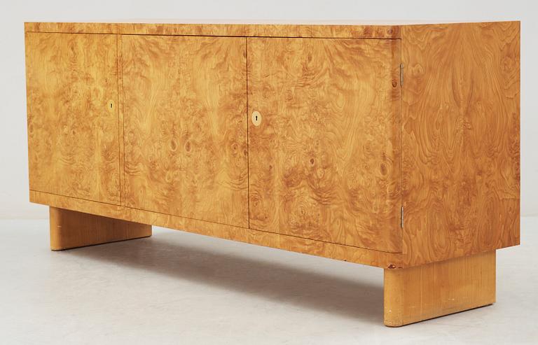 Axel Einar Hjorth, SIDEBOARD, "Birka", A/B Nordiska Kompaniets Verkstäder, Nyköping, 1930-tal.