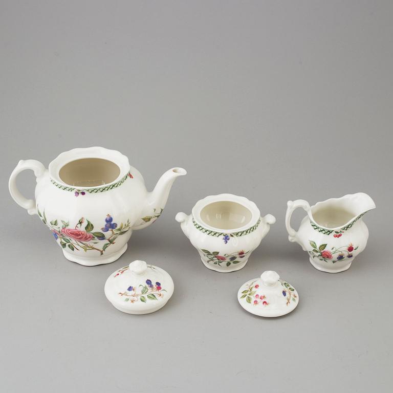 ROYAL DOULTON, frukostservis,porslin,  30 delar, "Victorian Garden".