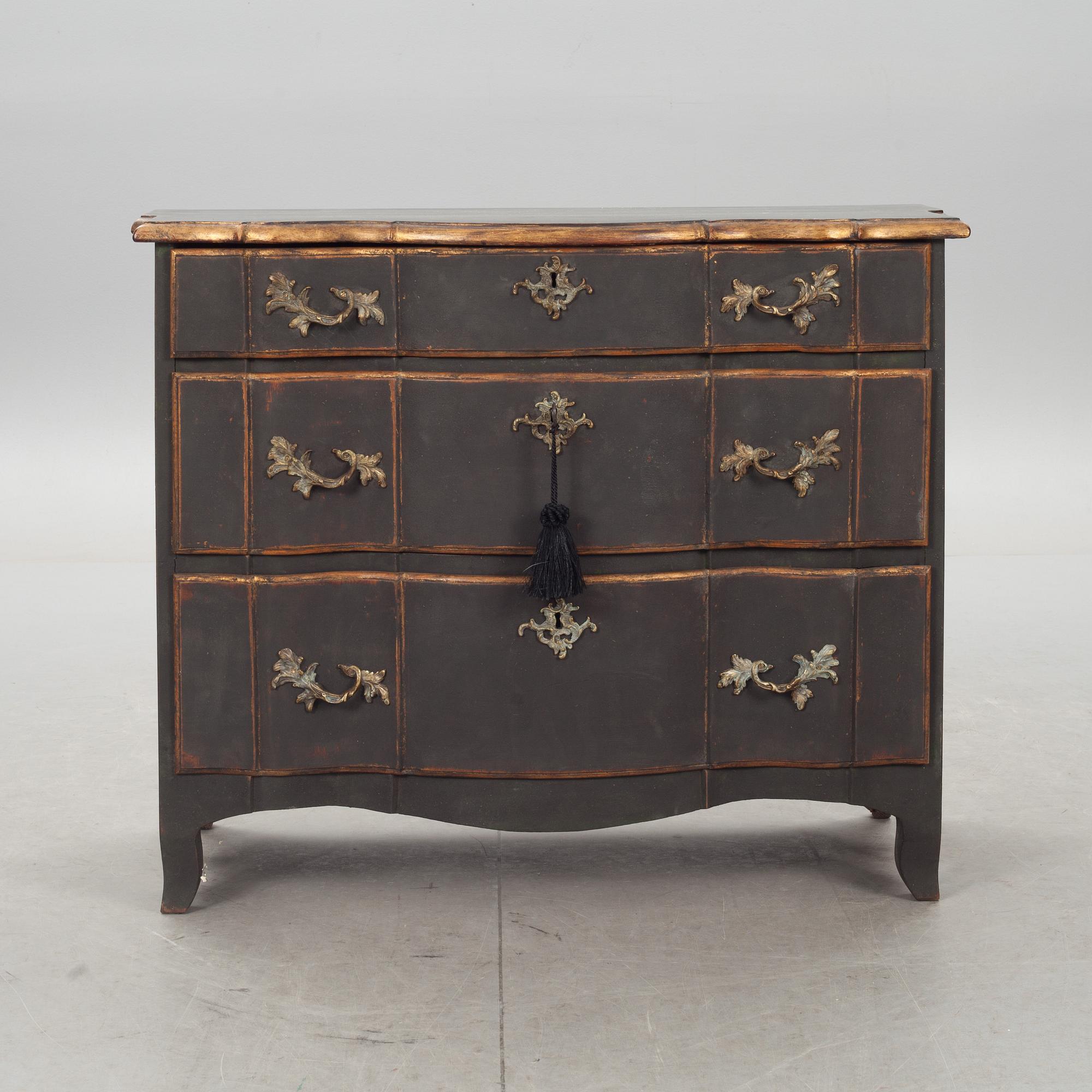 BYRÅ, senbarockstil, 1800-tal.