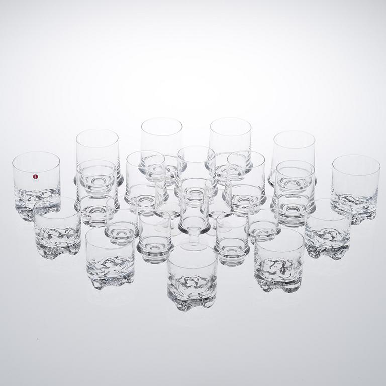 TAPIO WIRKKALA, GLASSERVISDELAR, "Gaissa" 7 st, och "Milano/Marski" 16 st. Iittala.