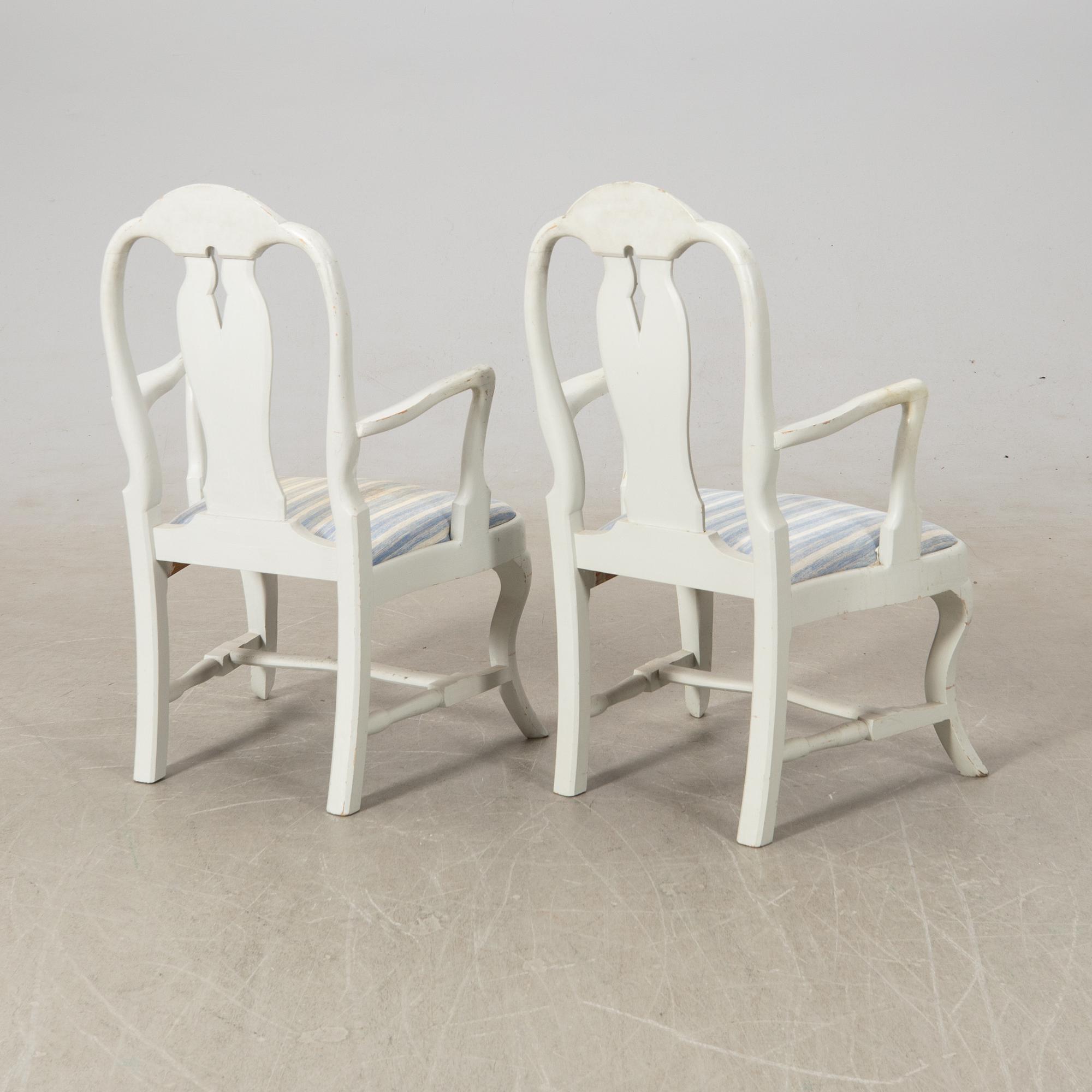 Karmstolar ett par Rokoko-stil 1900taöets första del.