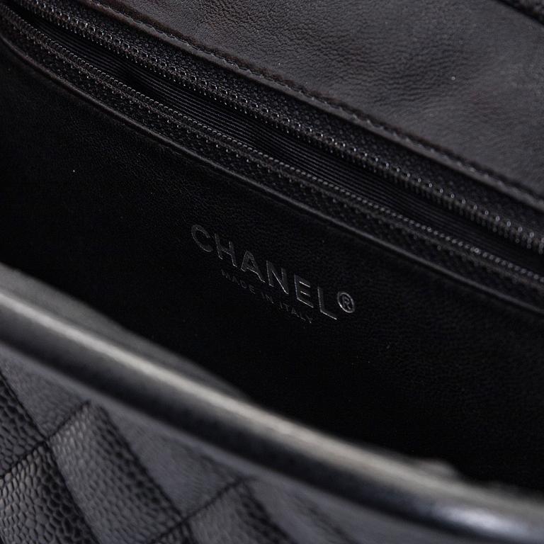 Chanel, A caviar leather clutch, 2006-2008.