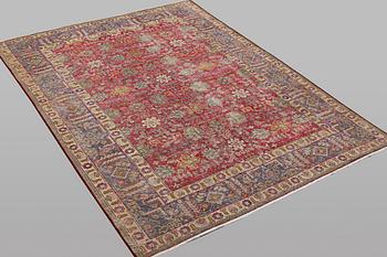 A carpet, Persian, Vintage Design, ca 280 x 190 cm.