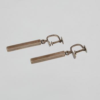 ÖRHÄNGEN, silver, Kaplan,Stockholm, 1953. Vikt 6,6 gram.