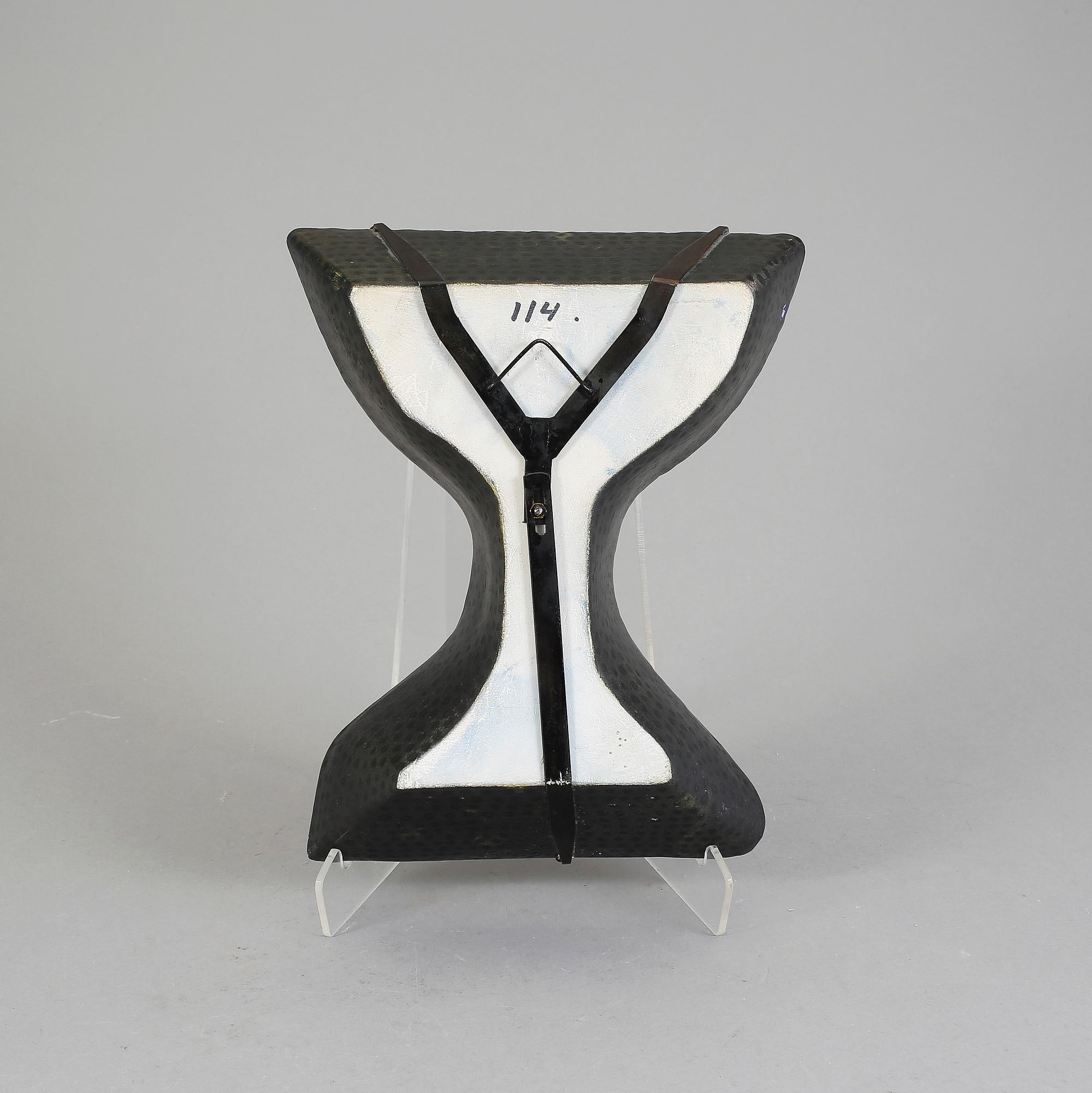 VÄGGSKULPTUR/SKÅL, stengods Birger Kaipiainen, Rörstrand, 1954-1958.