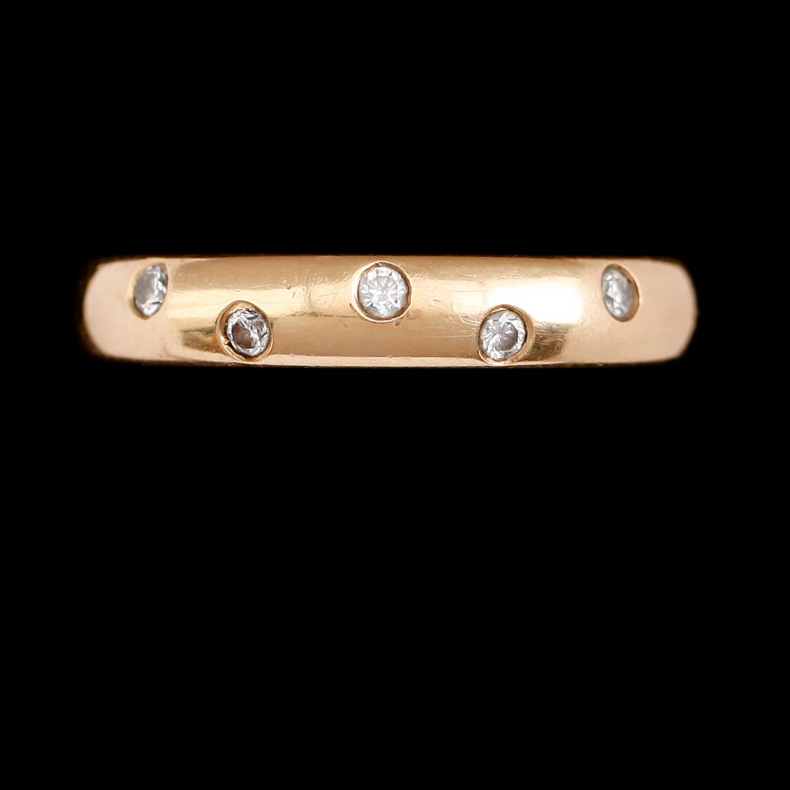 RING, 18 k guld, Schalin, med 5 diamanter 0.15 ct enligt gravyr. Vikt ca 8 gram.