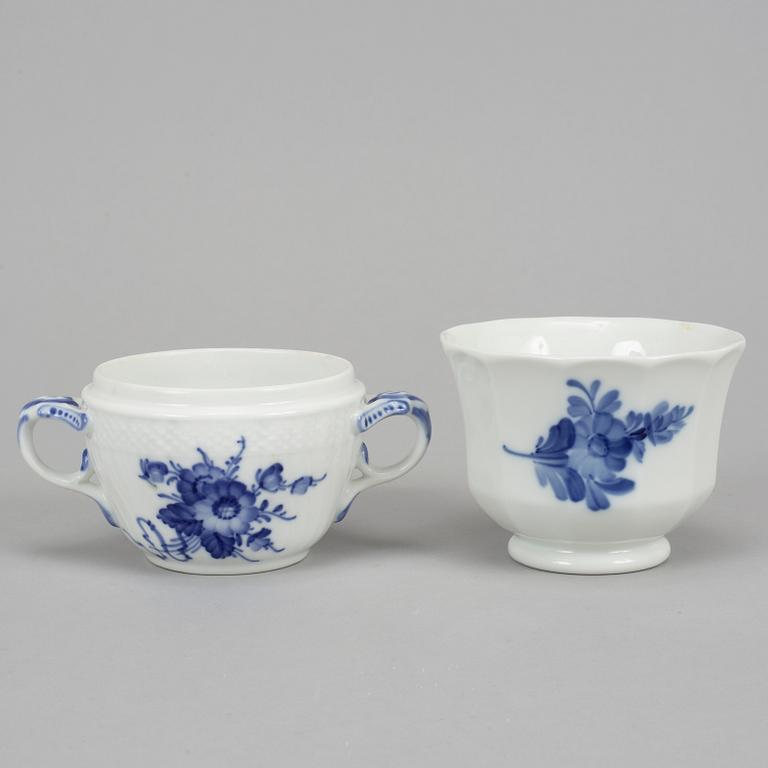 Royal Copenhagen, 28 pcs service.