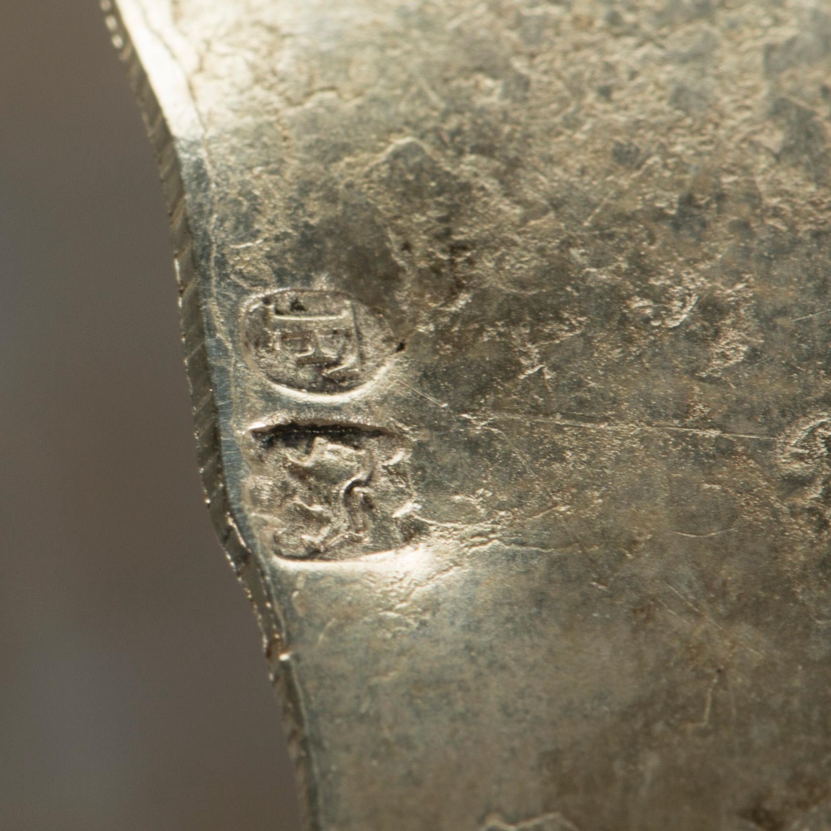 BORDSDEKORATION, sterling silver, troligen Mexiko med engelska importstämplar, London 1902-3. Vikt c:a 3.560 g.
