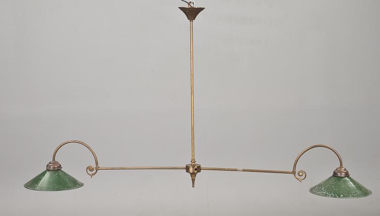 BILJARDLAMPA, 1900-talets första hälft. Höjd 75 cm.