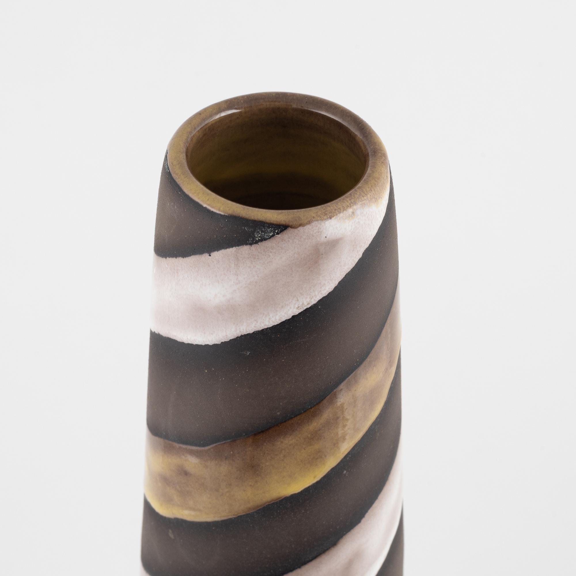 Ingrid Atterberg, an earthenware 'Spiral' vase, Upsala-Ekeby.