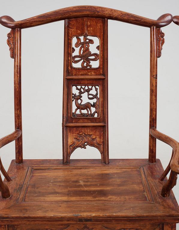 A pair of hardwood armchairs, late Qing dynasty (1644-1912).