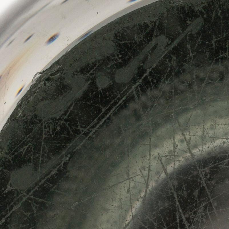 VAS, glas, Gunnel Nyman, signerad med syrapenna.