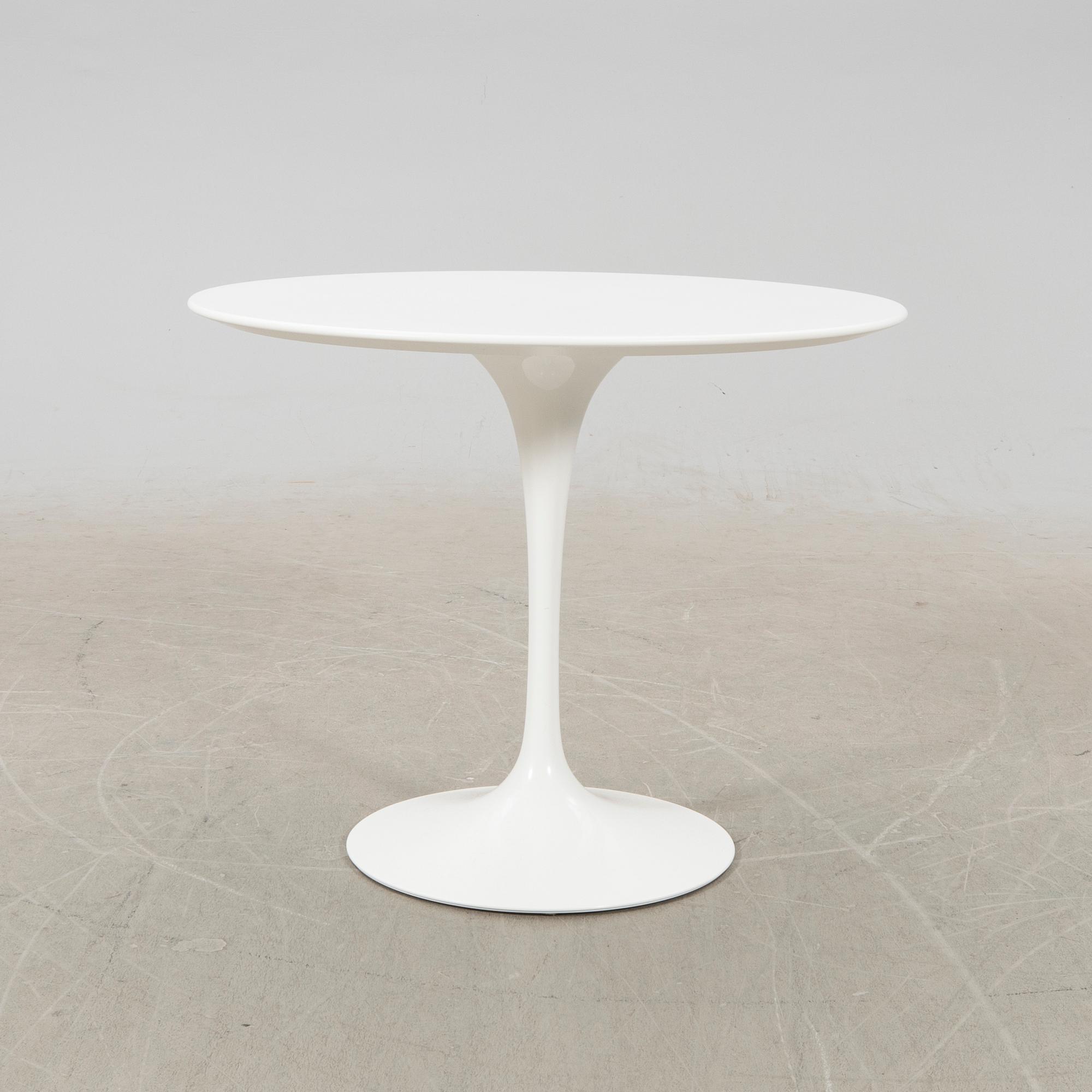 Eero Saarinen, dining table, "Tulip", Knoll Studio 2000s.