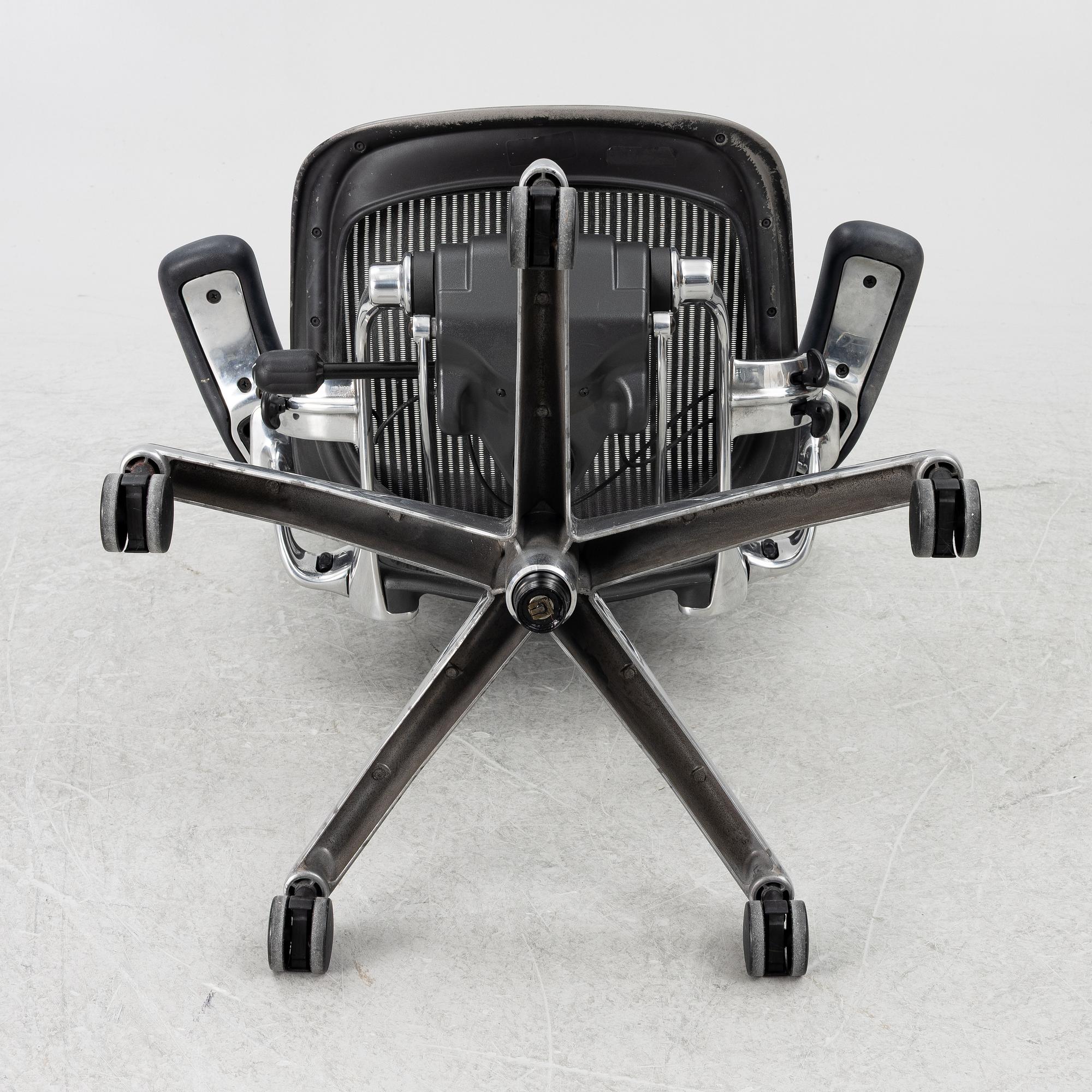 Don Chadwick och Bill Stumpf, skrivbordsstol, "Aeron", Herman Miller.