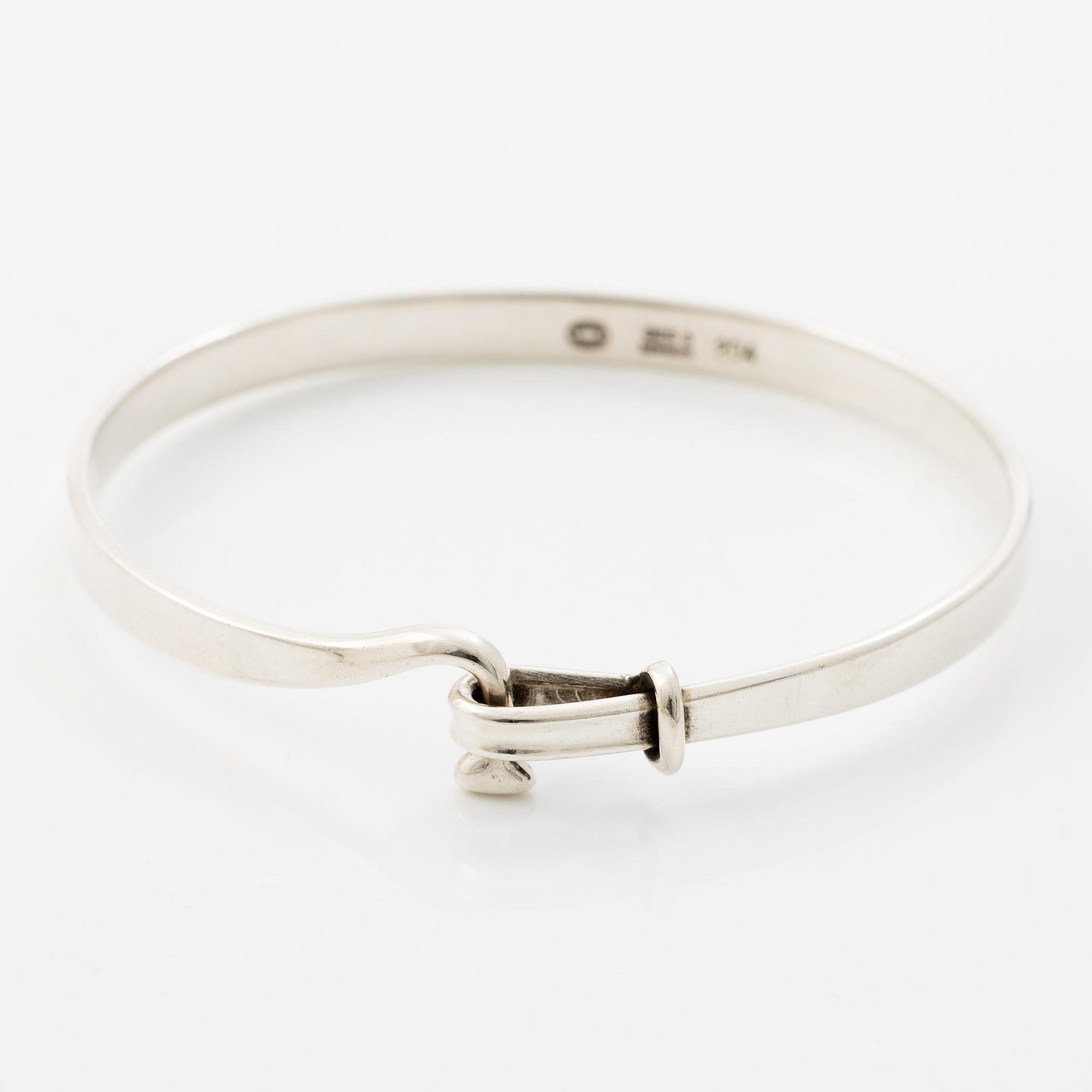 Vivianna Torun Bülow-Hübe, sterling silver bangle, for Georg Jensen.