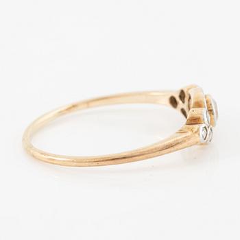 Ring, 14K gold with old-cut and rose-cut diamonds.