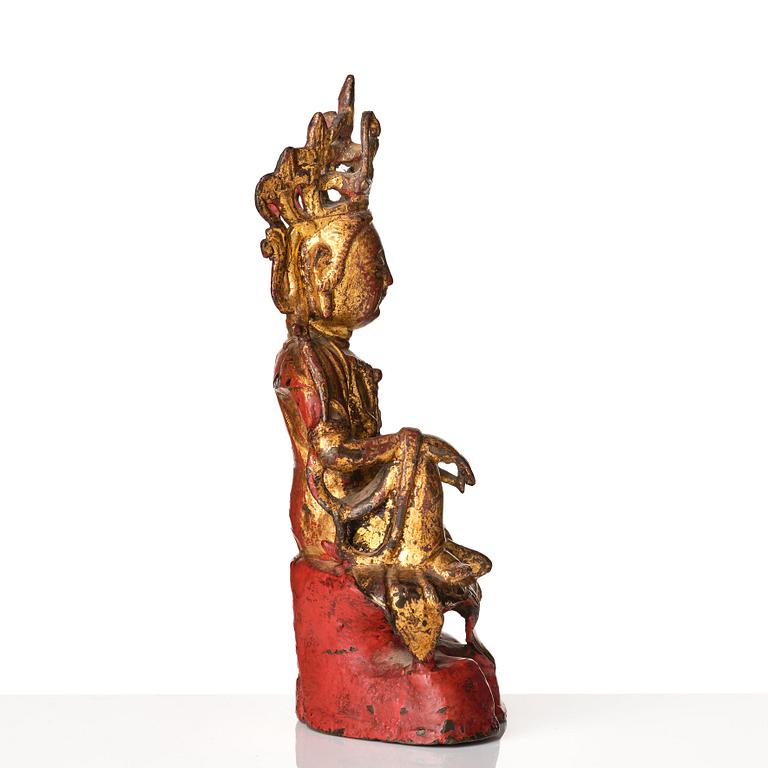 Guanyin/Avalokiteshvara, fögylld och lackerad brons. Mingdynastin (1368-1644).