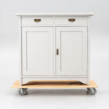 Skänk, tidigt 1900-tal.