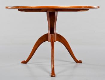 SOFFBORD, omkring 1900-talets mitt.