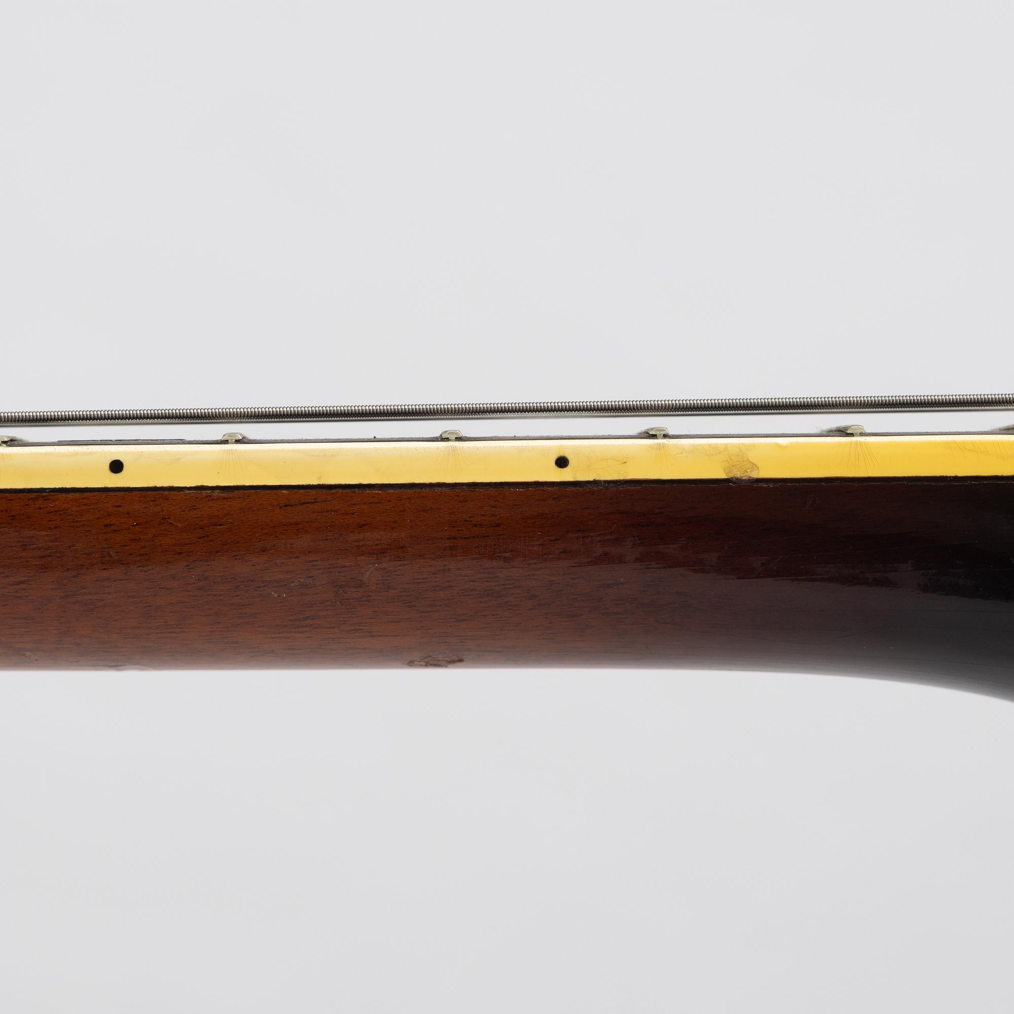 Levin, akustisk gitarr, "modell 320", Sverige 1957.