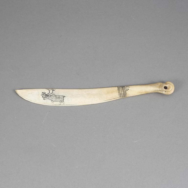 NILS NILSSON SKUM, kniv, samisk, ben.